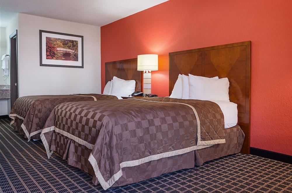 Quality Inn Commerce At I-85 Exterior photo